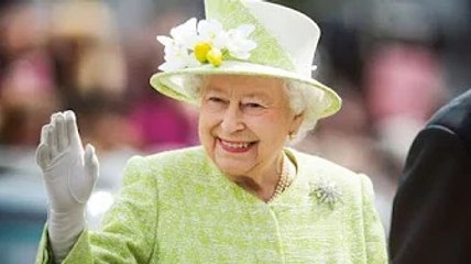 Queen plots retreat away from Windsor Castle to secure home with 'wheelchair lift'