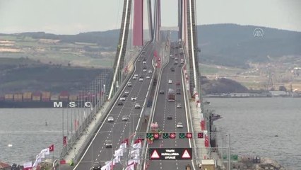 ÇANAKKALE - Açılışı yapılan 1915 Çanakkale Köprüsü'ne sürücüler yoğun ilgi gösterdi (2)
