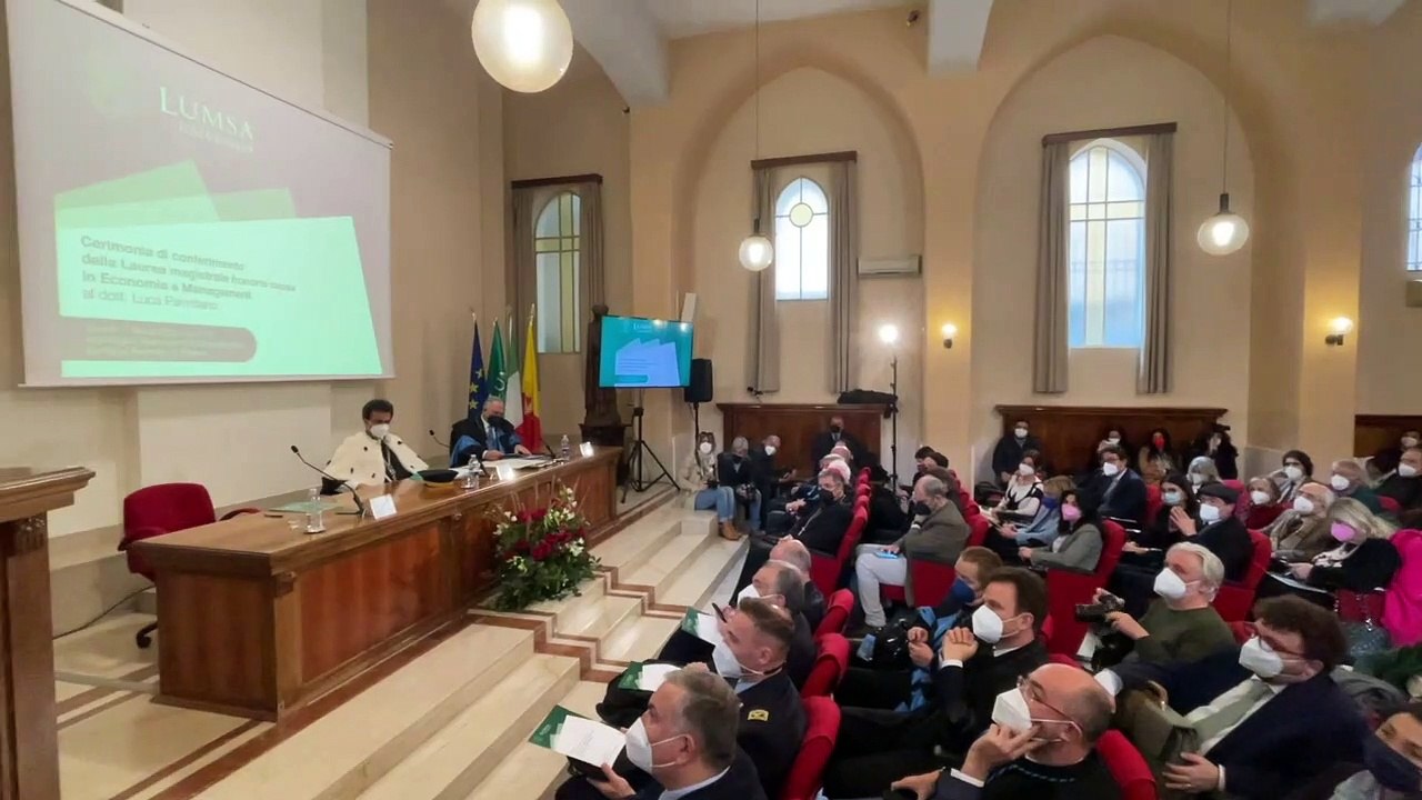 Luca Parmitano, laurea honoris causa con appello: "Più investimenti per le missioni spaziali"