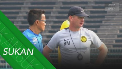 Jurulatih B19 tahun negara, Brad Maloney harap Luqman Hakim kekal di Malaysia
