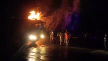 कंटेनर-टैंकर में भिड़ंत के बाद भीषण आग, दो लोगों के जिन्दा जलने की आशंका