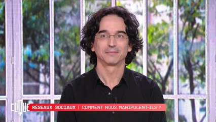 Réseaux sociaux : comment nous manipulent-ils ? - Clique - CANAL+