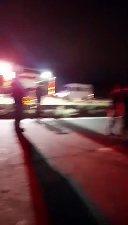 Accidente entre dos camiones en la Ruta 40 intersección RN7
