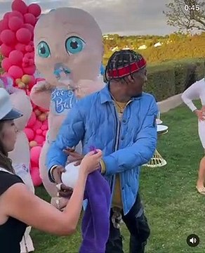 Soulja Boy announces he is expecting a baby boy at gender reveal party