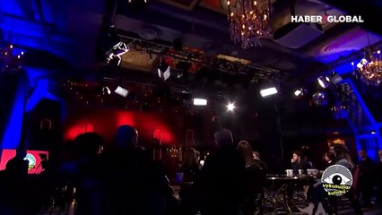 Okan Bayülgen: Tarkan'ın şarkısını hiç beğenmedim