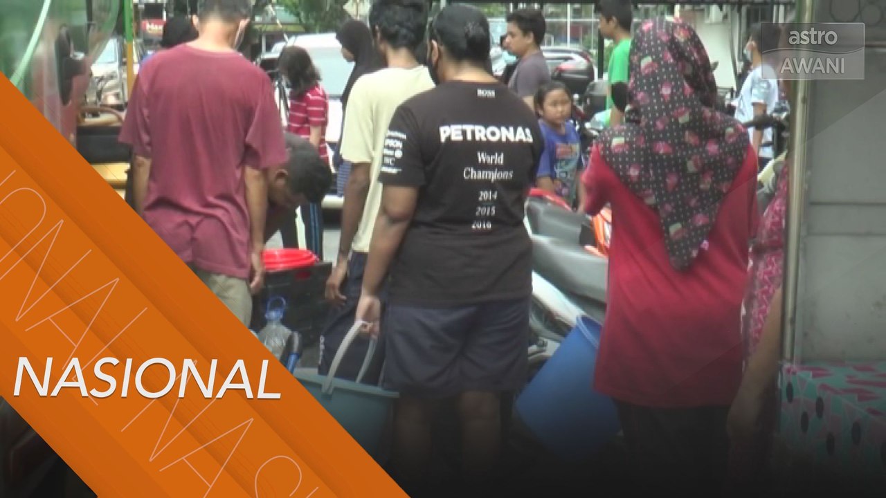 Derita penduduk flat angkut air