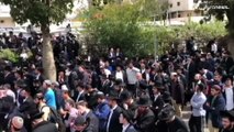 مئات الآلاف من اليهود المتشددين يشاركون في تشييع جنازة الحاخام الأبرز لليهود الأشكناز المثير للجدل
