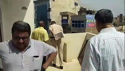Theftतीन दुकानों में छत के रास्ते चोरी की वारदात, नकदी व सामान ले गए