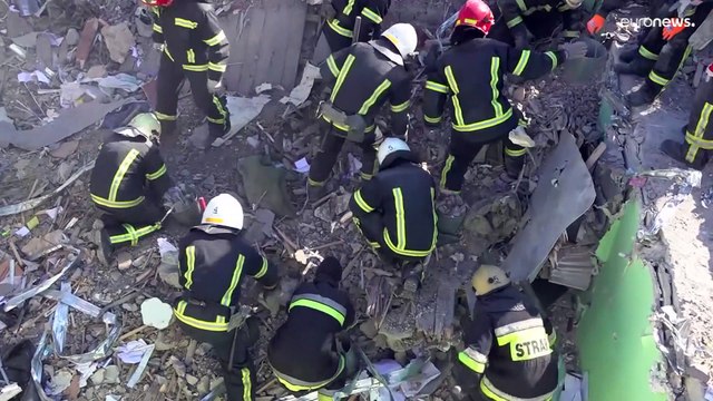 Mariupol: Ukraine officials accuse Russia of school shelter airstrike and forced deportations