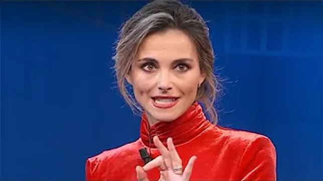 Da noi a ruota libera, Francesca Fialdini apre la puntata sottotono: Stiamo in silenzio Francesca