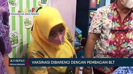 Vaksinasi Sekaligus Pembagian BLT