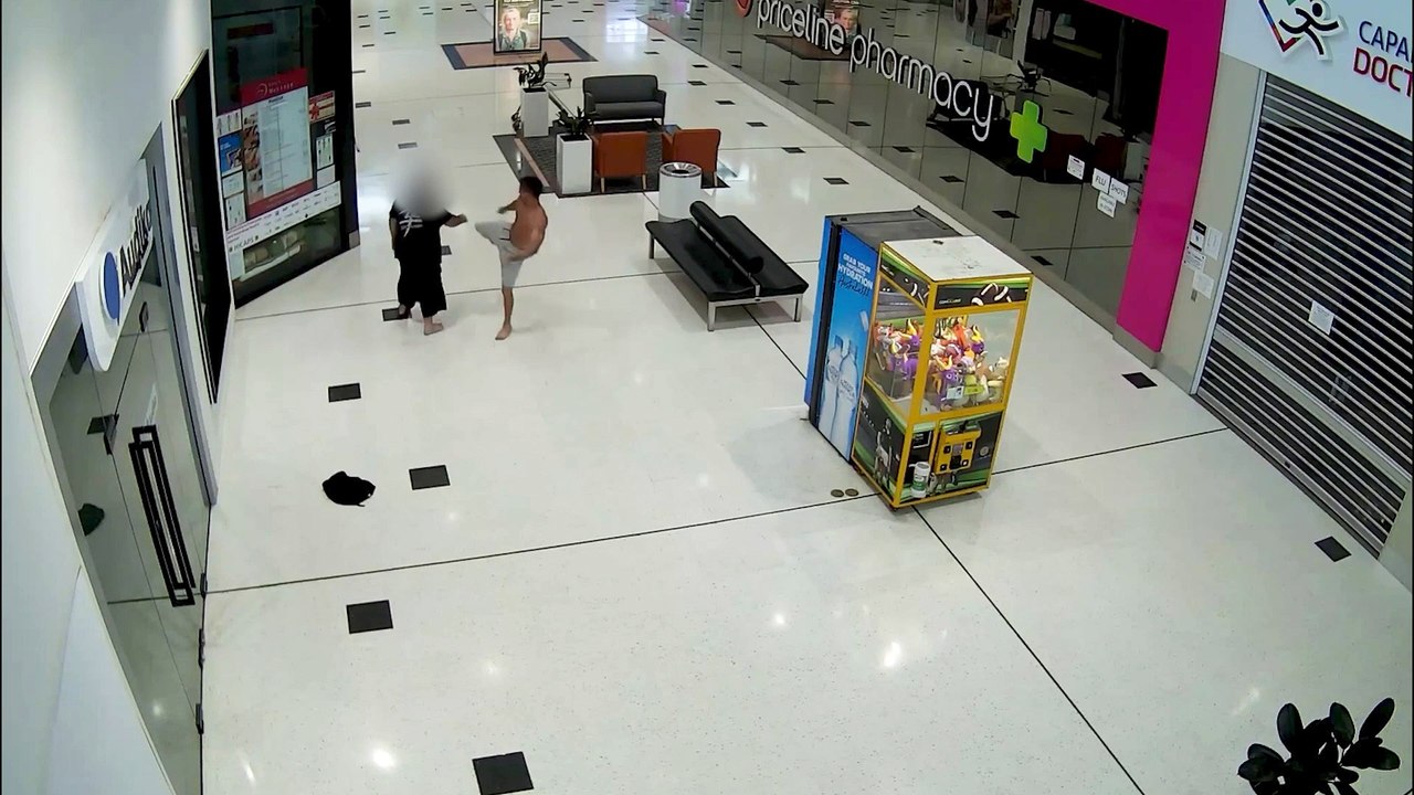 Man knocked to ground in shopping centre altercation