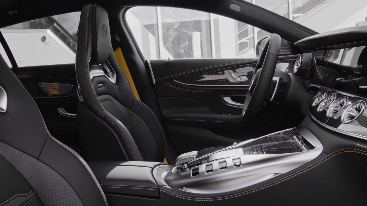 Der neue Mercedes-AMG GT V8 4 Türer Coupé - Das serienmäßige AMG RIDE CONTROL+ Fahrwerk
