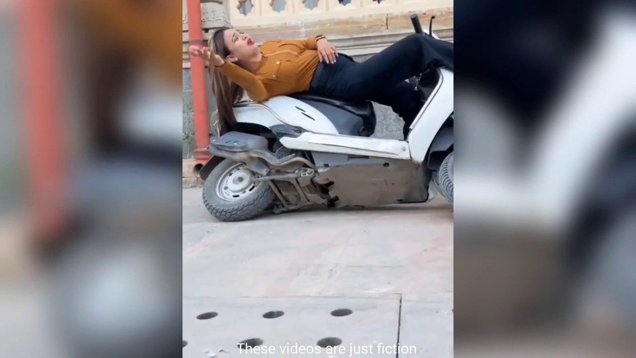 Papa ki Pari   Papa ki pari Scooty Se Giri    Papa ki Pari nikli scooty leke