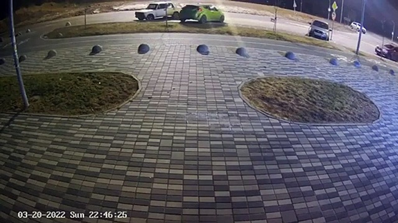 Retroville shopping mall in Kyiv allegedly shows the recent attack