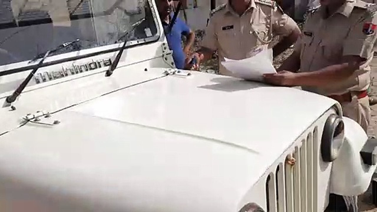 Video : ऐसा क्या हुआ कि फंदे से झूल गया ....