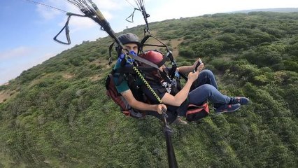 İSTANBUL'DA PARAMOTOR UÇUŞUNDA HAVADA TELEFON TAMİRİ YAPTI
