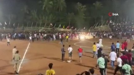 Hindistan'da tribün çöktü: 200 yaralı