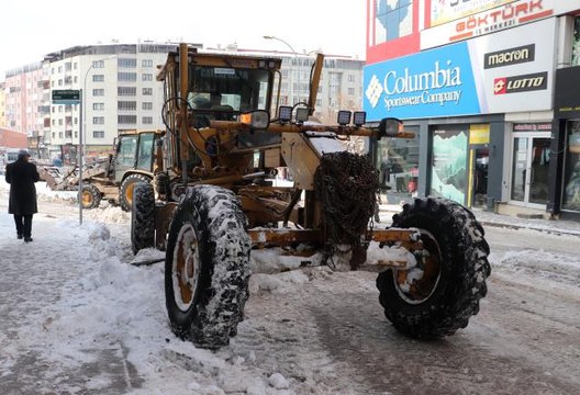 Doğu'daki 7 ilde 1139 yerleşim yerine ulaşım sağlanamıyor