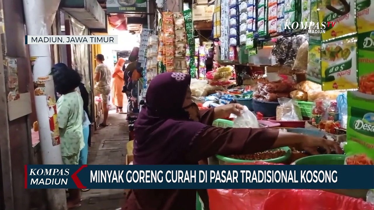 Minyak Goreng Curah Di Pasar Tradisional Kosong