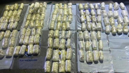 Hakkari'de polis memurunun aracından 52 kilo 500 gram patlayıcı çıktı