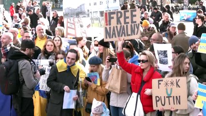 Russi, serbi, bielorussi e ucraini uniti a Belgrado contro la guerra