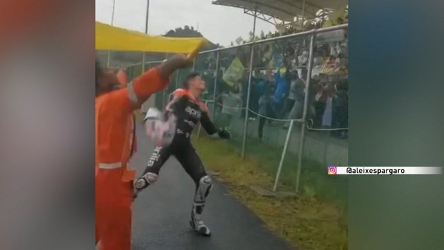 Detik-detik Aleix Espargaro Tepati Janji Lempar Helm ke Penonton di Mandalika