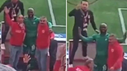 Böyle rezillik görülmedi! Doukara, Antalyaspor'dan fark yedikleri maçtan sonra rakiple kutlama yaptı