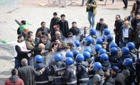Diyarbakır'da HDP'nin nevruz etkinliği; PKK lehine slogan atanlara gözaltı