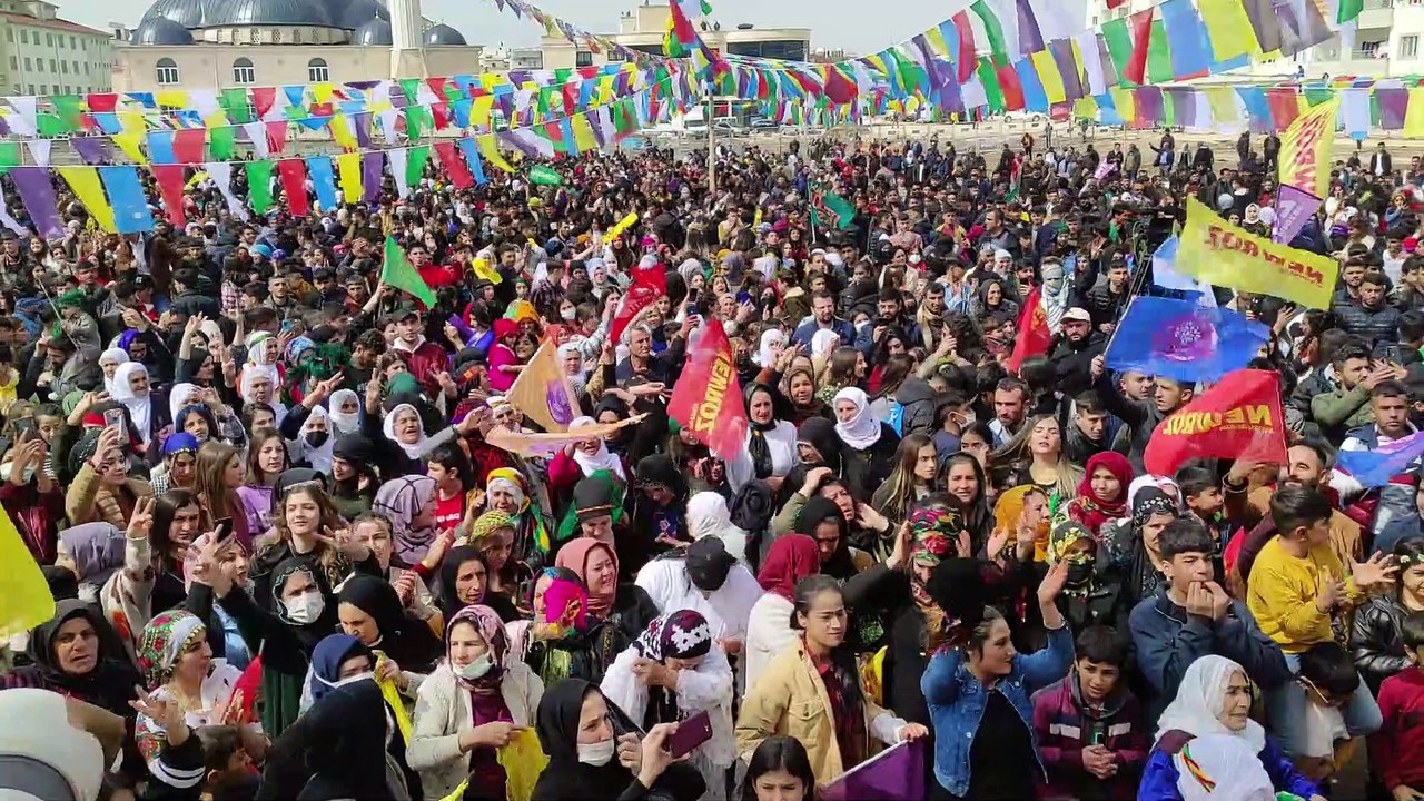 Nusaybin'de HDP Nevroz Programı düzenledi