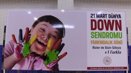 Vali Şahin, down sendromlu çocuklarla bir araya geldi