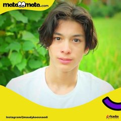 Tampan Banget, Intip 7 Potret  Eddy Meijer Anak Maudy Koesnaedi