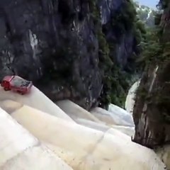 Une sacrée route de montagne... vertigineux