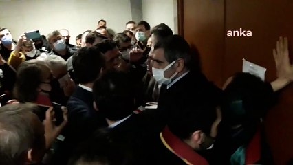 Boğaziçi davasında CHP'li vekiller avukatlara siper oldu