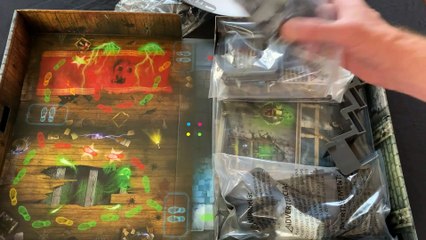 Ghost Castle Board Game Unboxig