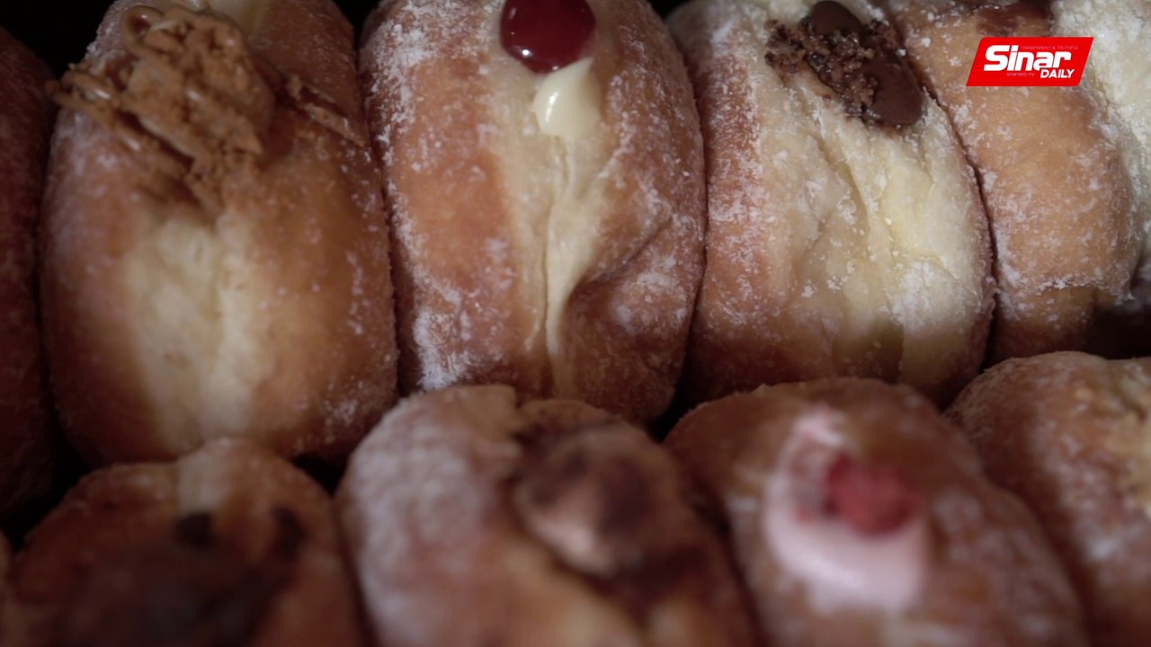 DAZZLE: Donuts