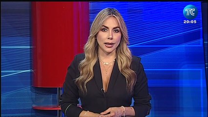 En  La Comuna hay casas hechas de zinc, llantas y restos de madera