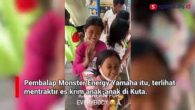 Momen Fabio Quartararo Berbagi Kebahagiaan Traktir Anak-Anak Es Krim