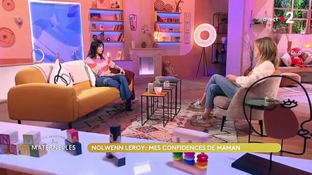 Nolwenn Leroy parle de sa prochaine grossesse sur le plateau des Maternelles avec Agathe Lecaron
