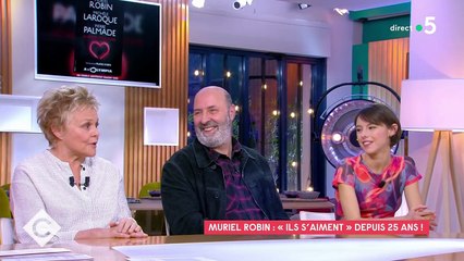 Muriel Robin sur le plateau de C à Vous