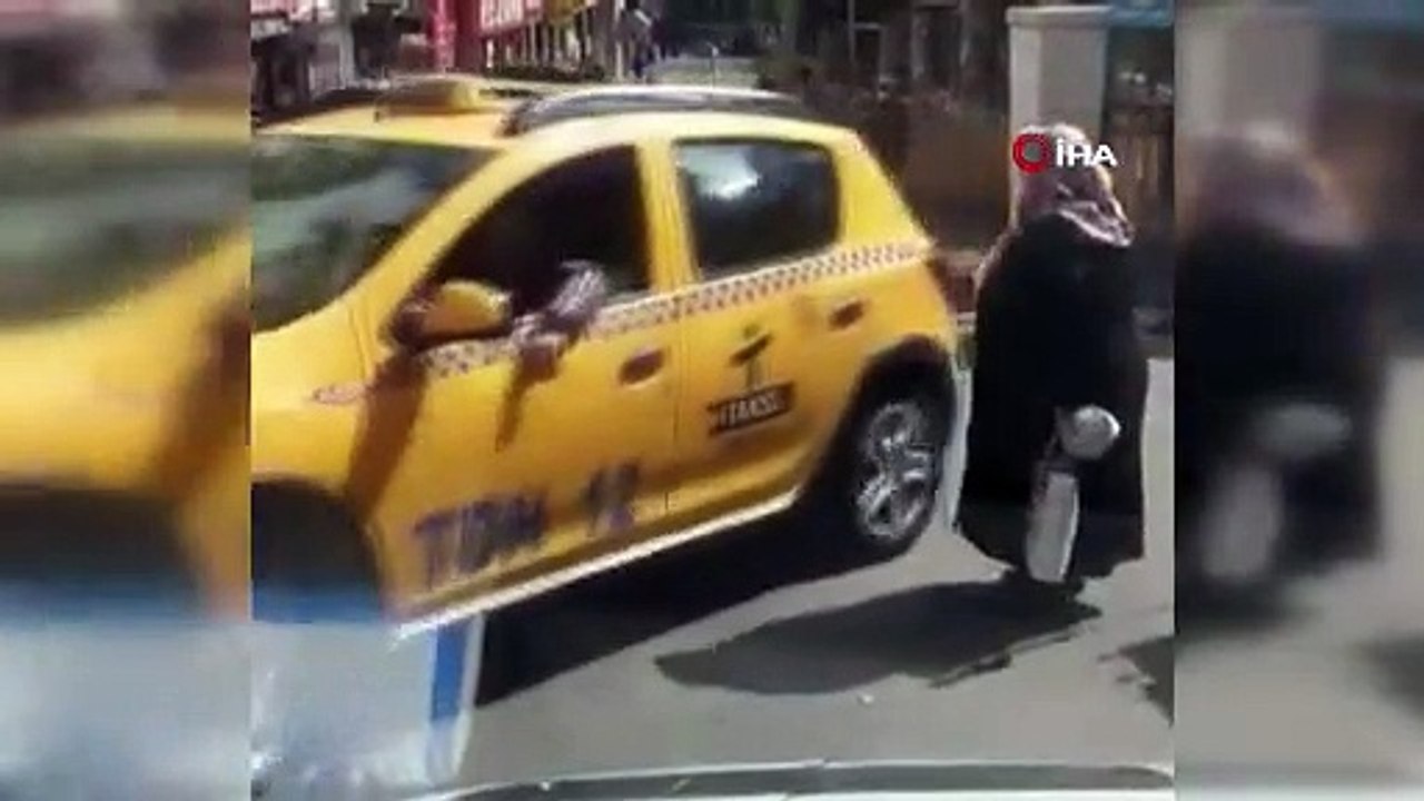 İstanbul’da yaşlı kadın taksiye binebilmek için yalvardı