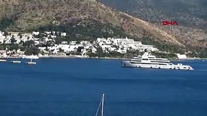 Rus milyarder Abramovich’e Bodrum’da protesto