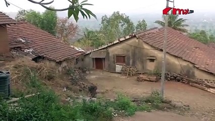 म्हणून हे गावकरी गाव सोडून जंगलात राहतात