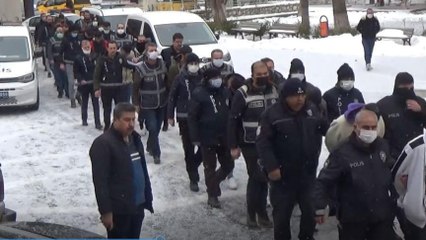 Dolandırdıkları paralarla alem yapan kişiler yakalandı