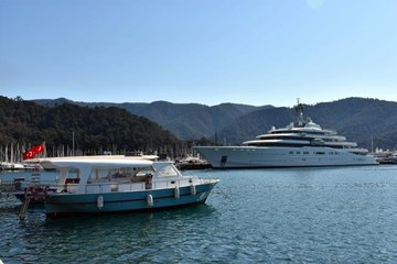 Rus milyarder Abramoviç'in yatı "Eclipse" Marmaris'te