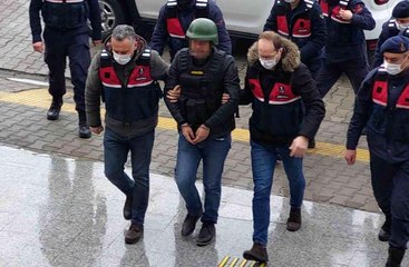 Hakimin gözünün önünde akrabasını öldüren şahıs tutuklandı