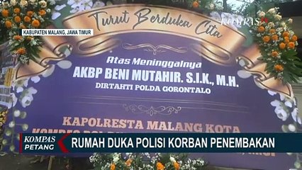 Tải video: Jenazah AKBP Beni Mutahir Diterbangkan ke Surabaya untuk Dimakamkan di Malang oleh Keluarga