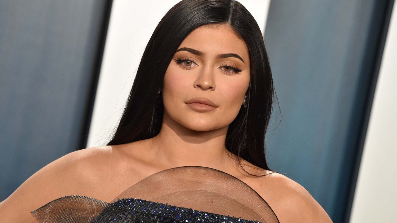 Baby umbenannt! Reagiert Kylie Jenner auf Namenskritik?
