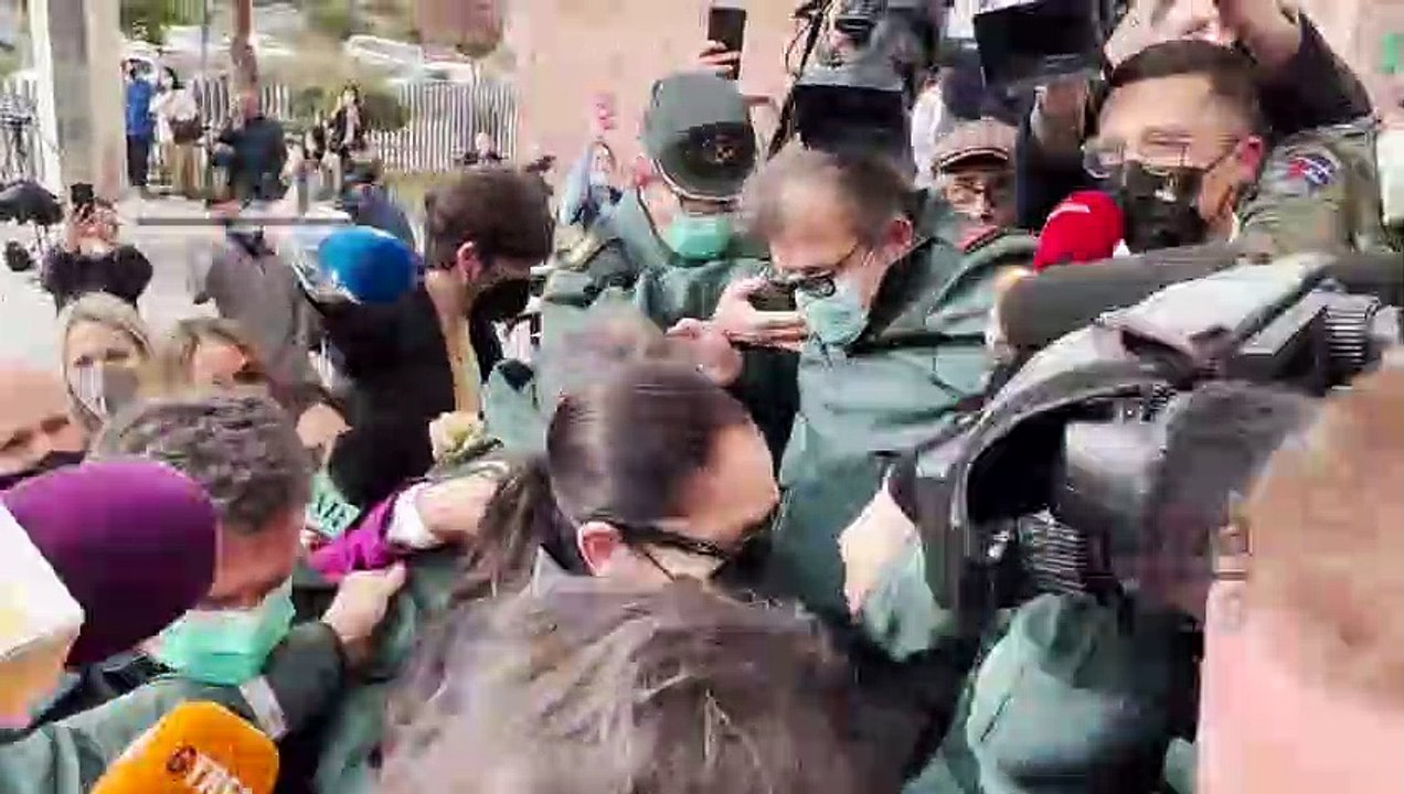 Isabel Pantoja, rota en llanto, se enfrenta a una posible pena de tres años de carcel