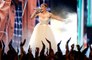 Jennifer Lopez rinde homenaje a 'Selena' en su 25 aniversario